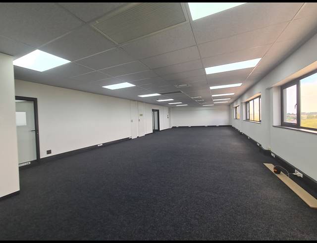 738.40M² OFFICE TO LET IN CARLSWALD